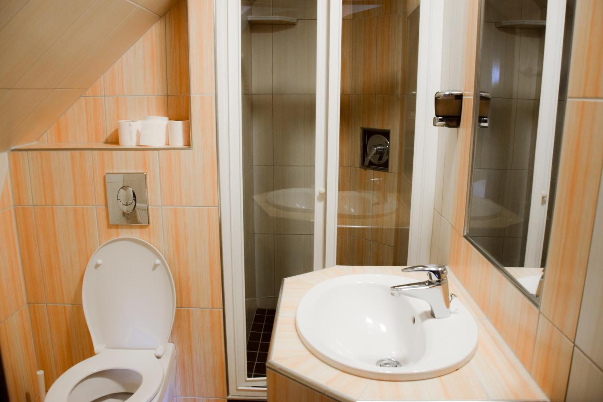 Hotel Csikar Csárda és Panzió Kőszeg Exterior foto